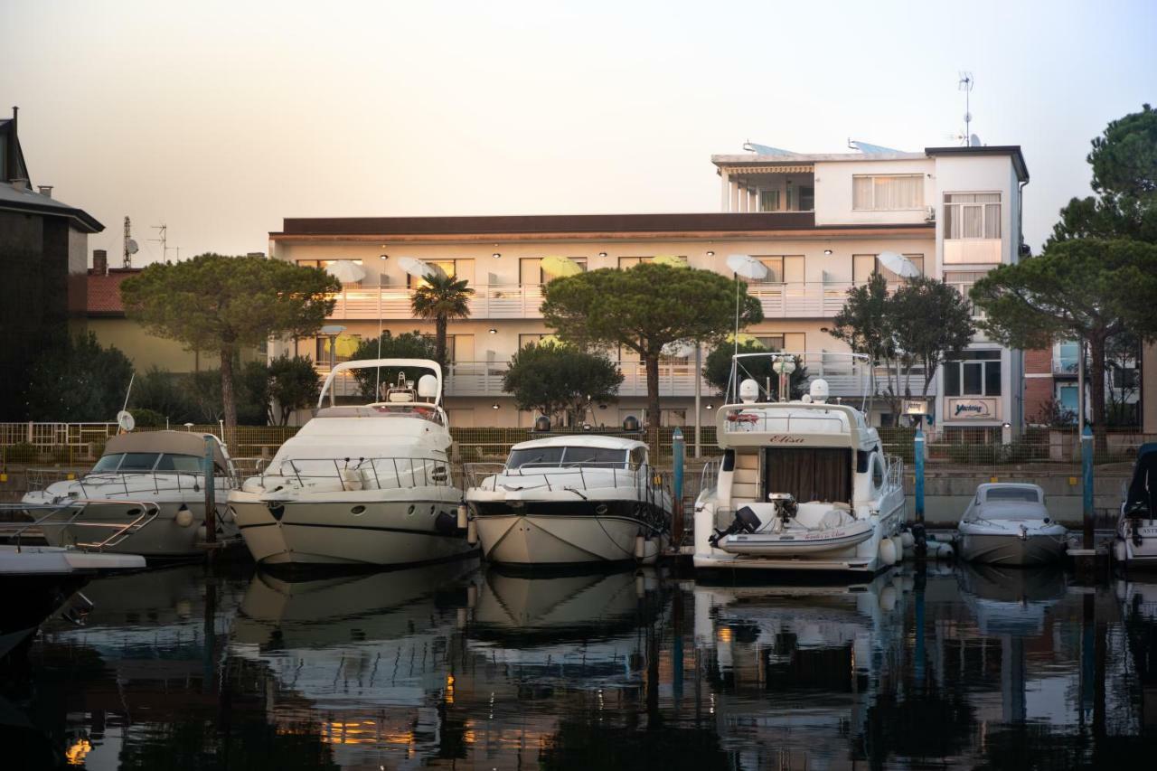 Yachting Residence Lignano Sabbiadoro Exterior photo